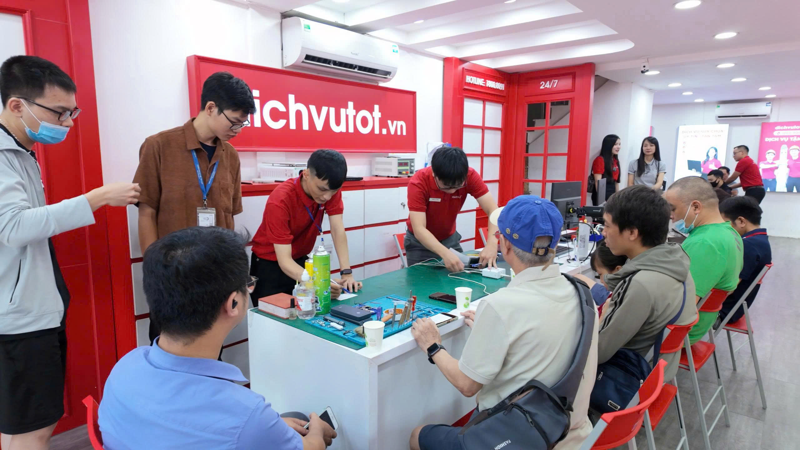 Trải nghiệm thực tế tại Showroom ảnh 2